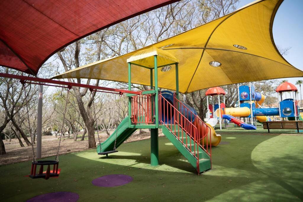 Nona דירת מטיילים בסטייל Apartment Qaşrīn Exterior foto